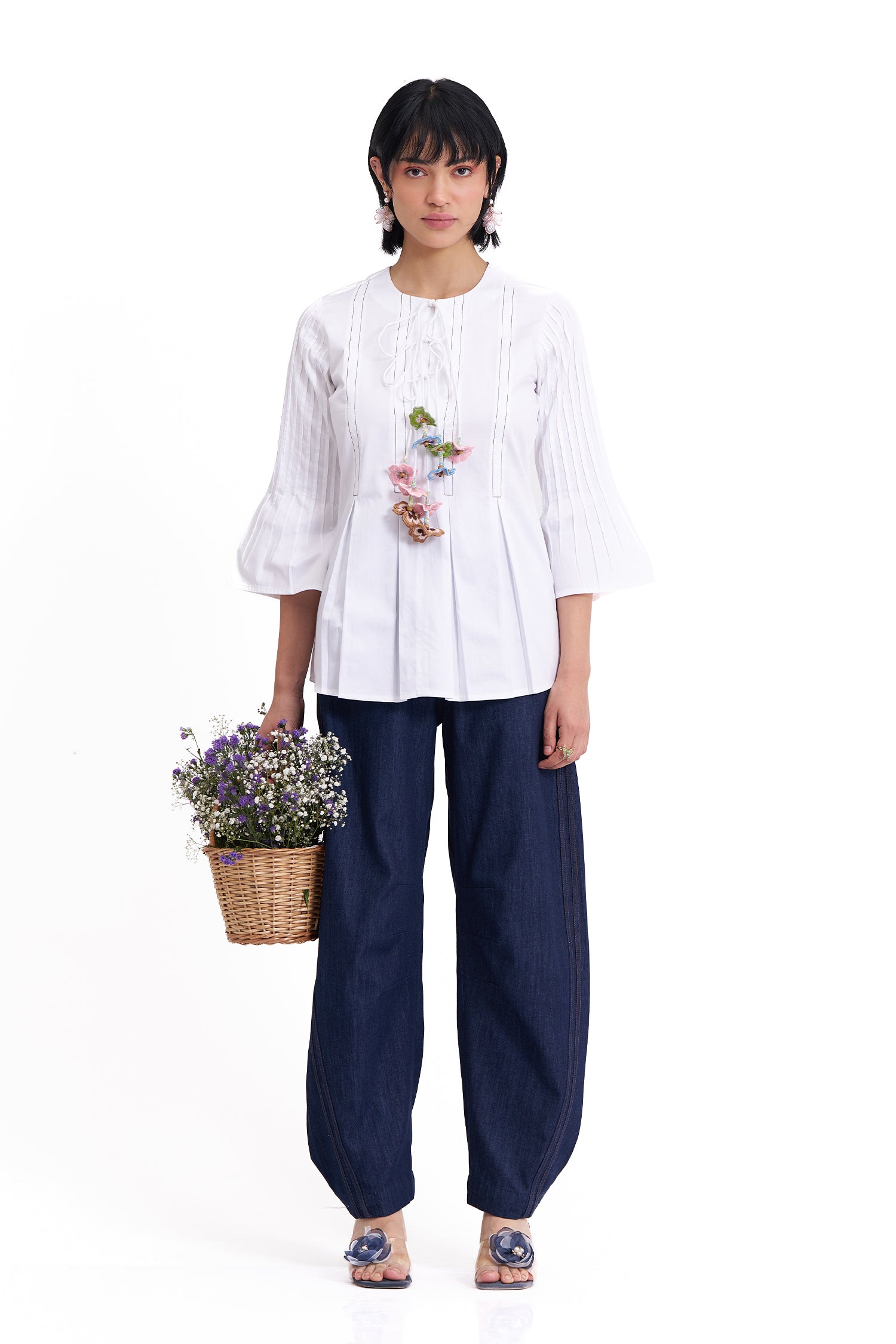 MIST TOP &
BASQUE BARREL PANTS