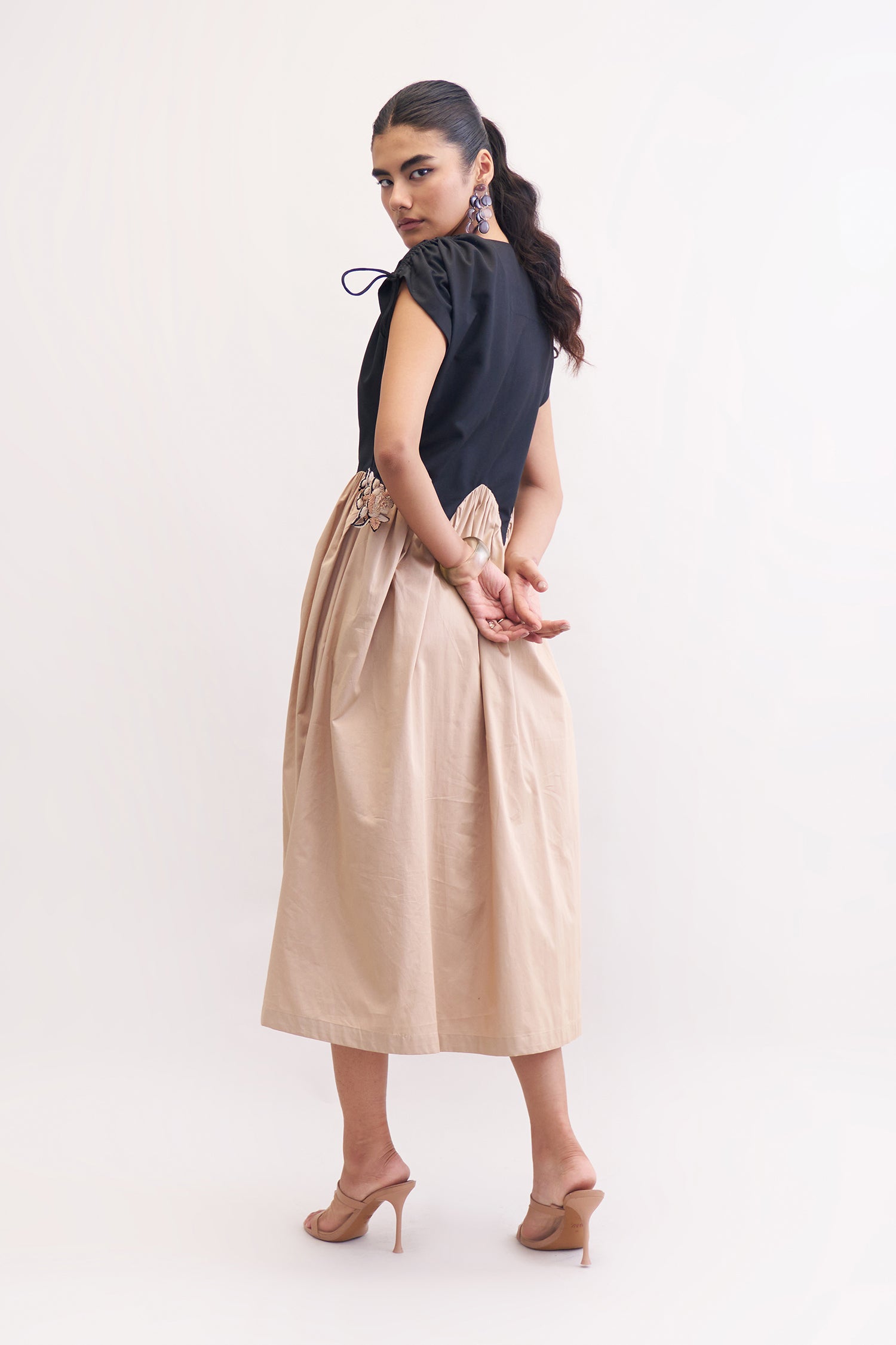 FEMME DRESS BLACK & KHAKI
