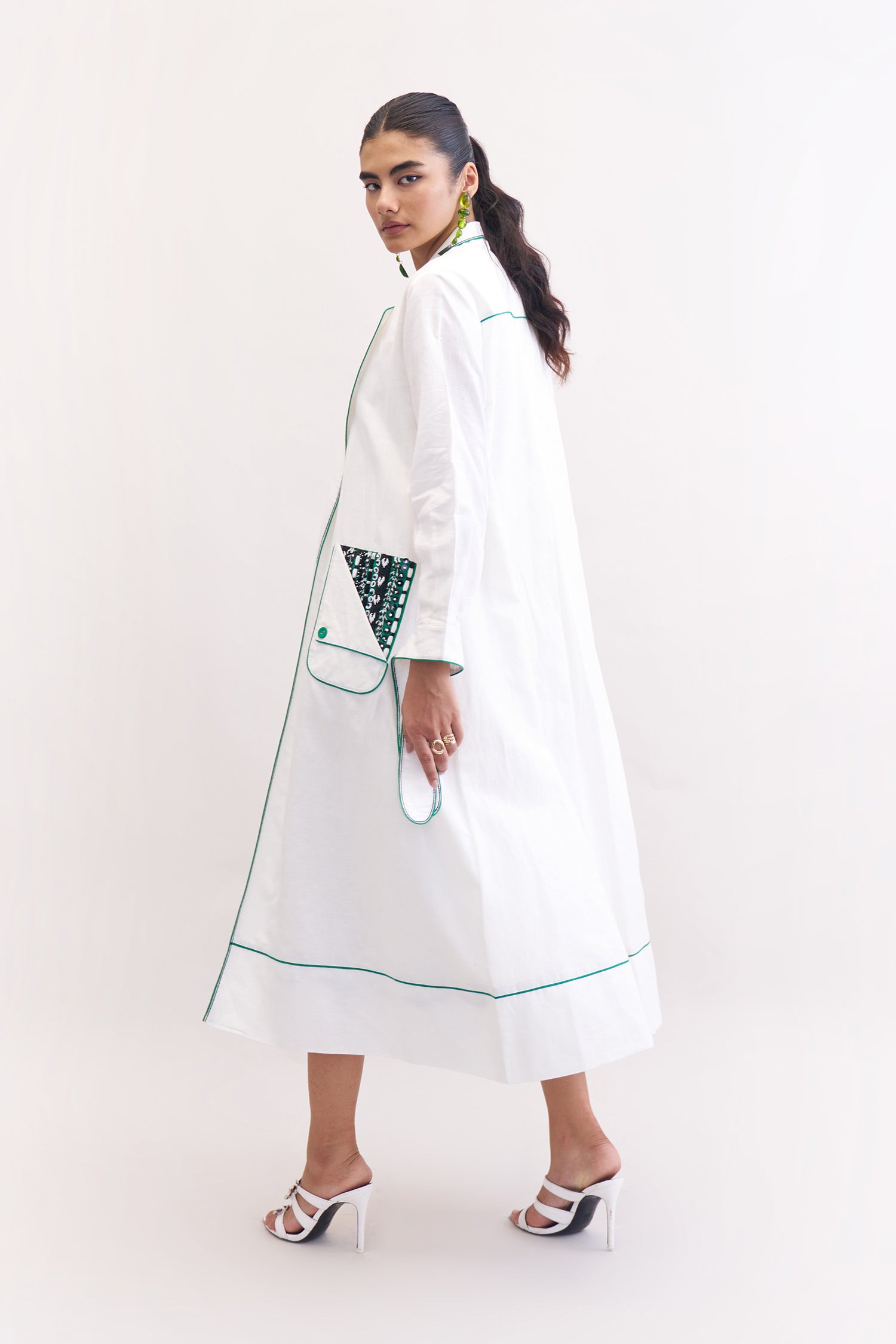 ESCAPE JACKET WHITE