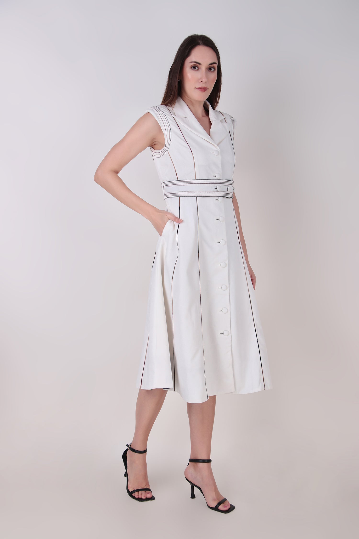 ODE TRENCH WHITE