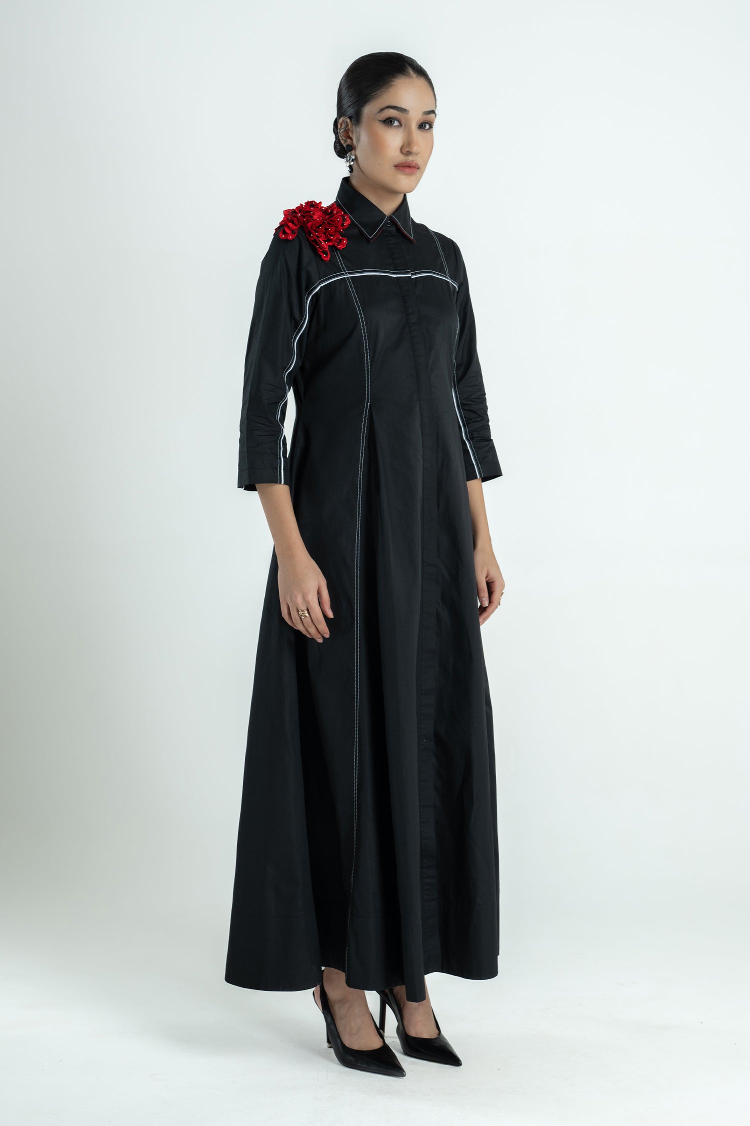 NYLA DRESS LONG BLACK