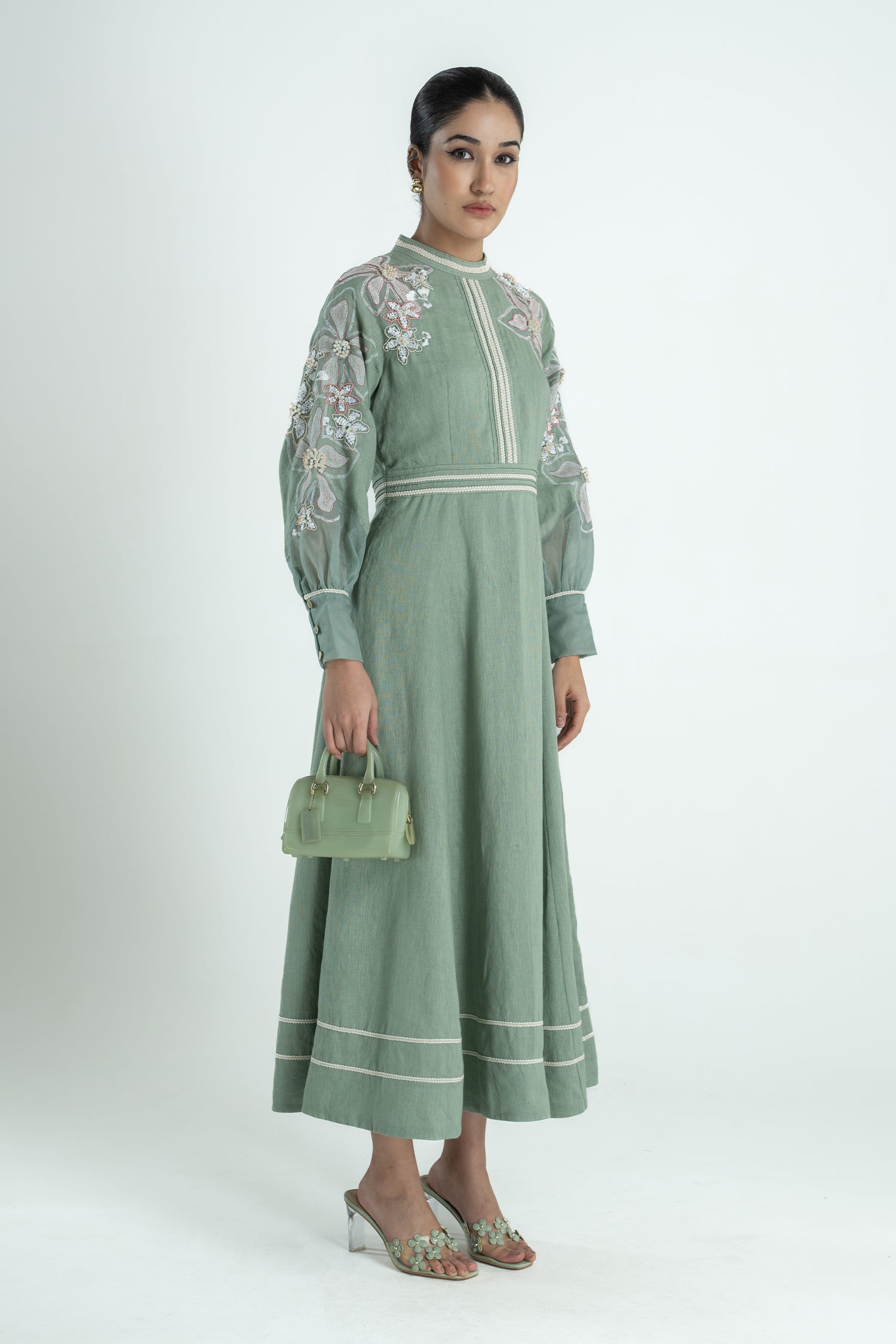 BANANA FLORAL DRESS LONG OLIVE