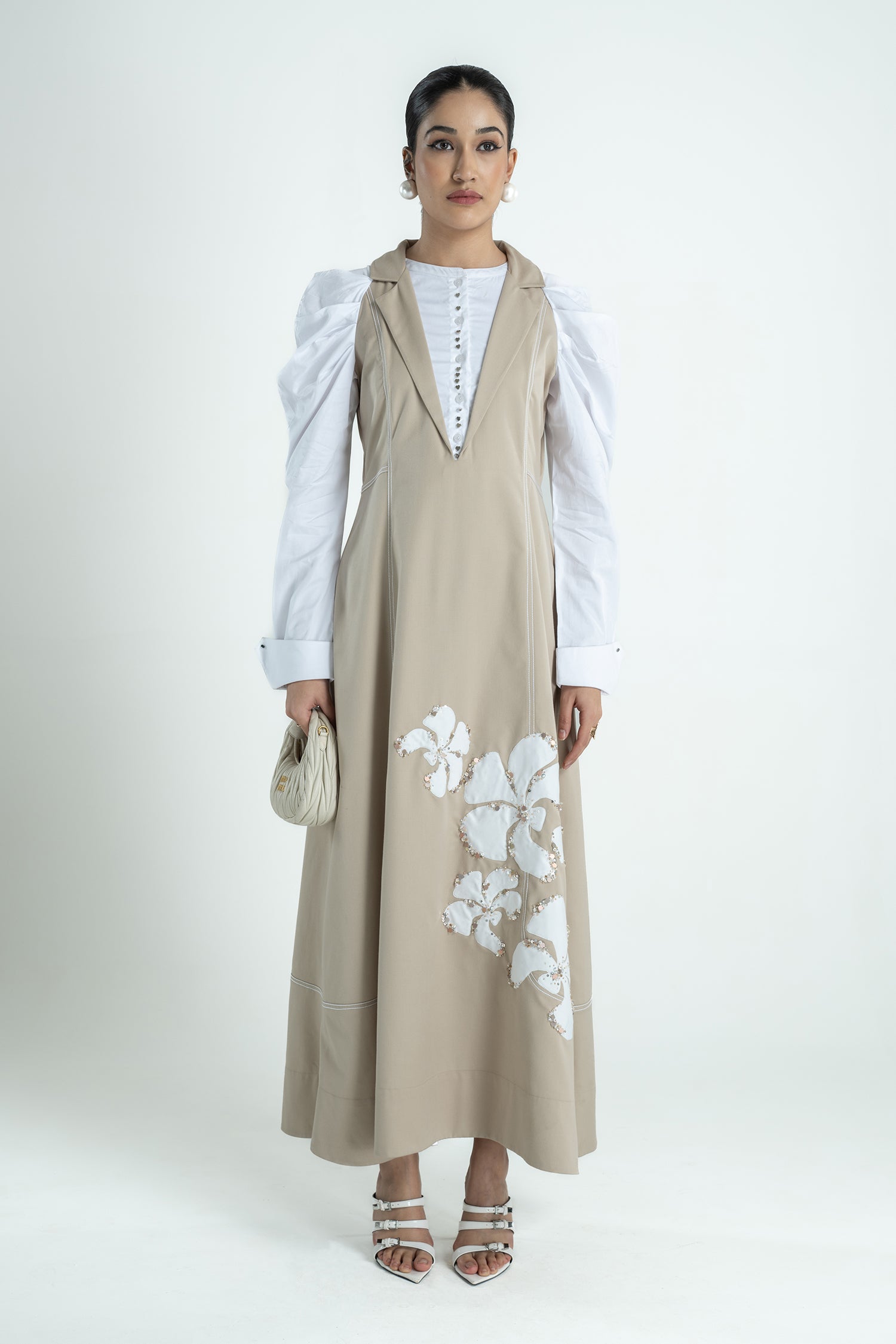 FAYE DRESS LONG OAT AND WHITE