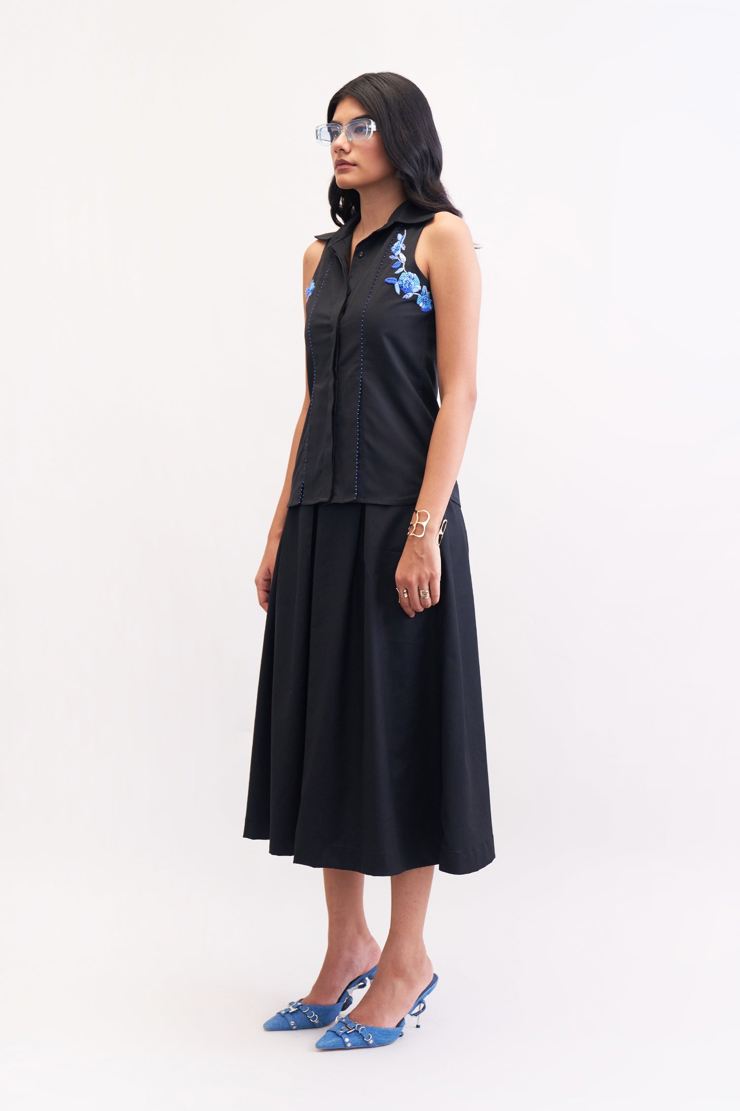 GROOVY CROPPED SHIRT & SKIRT BLACK