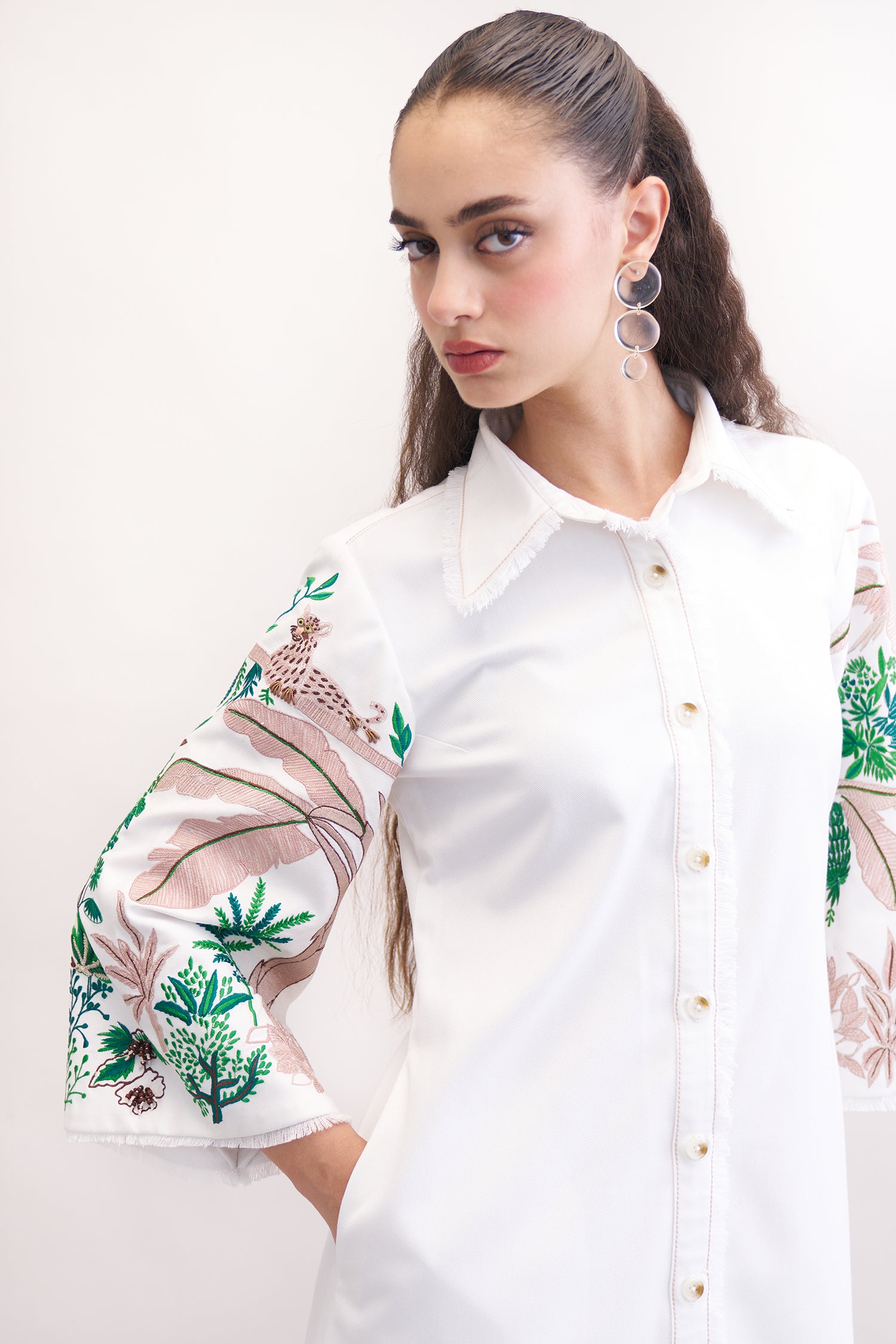 GRASSLAND WHITE DENIM EMBROIDERED DRESS