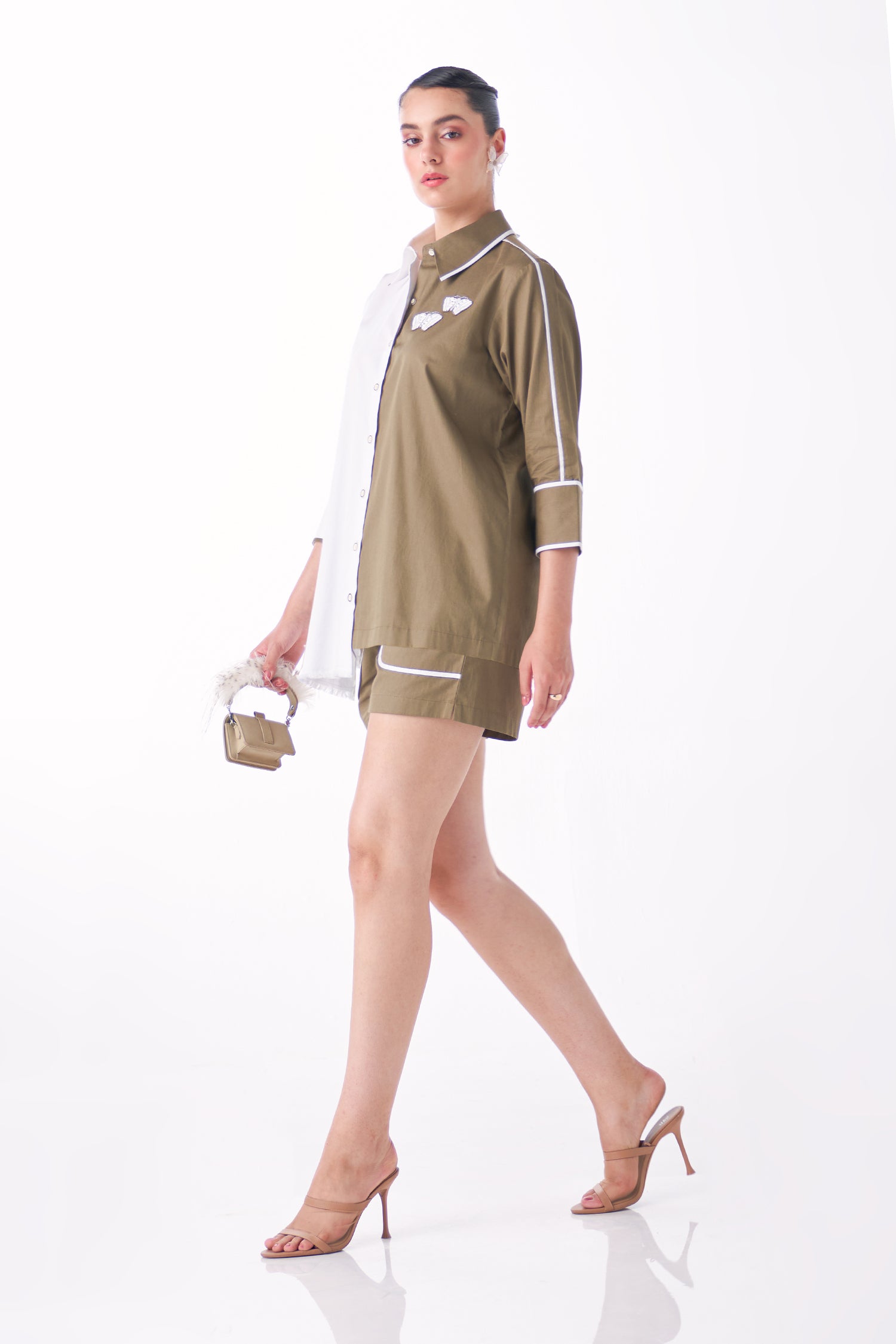 PAC SHIRT WITH SHORTS MUSHROOM AND WHITE