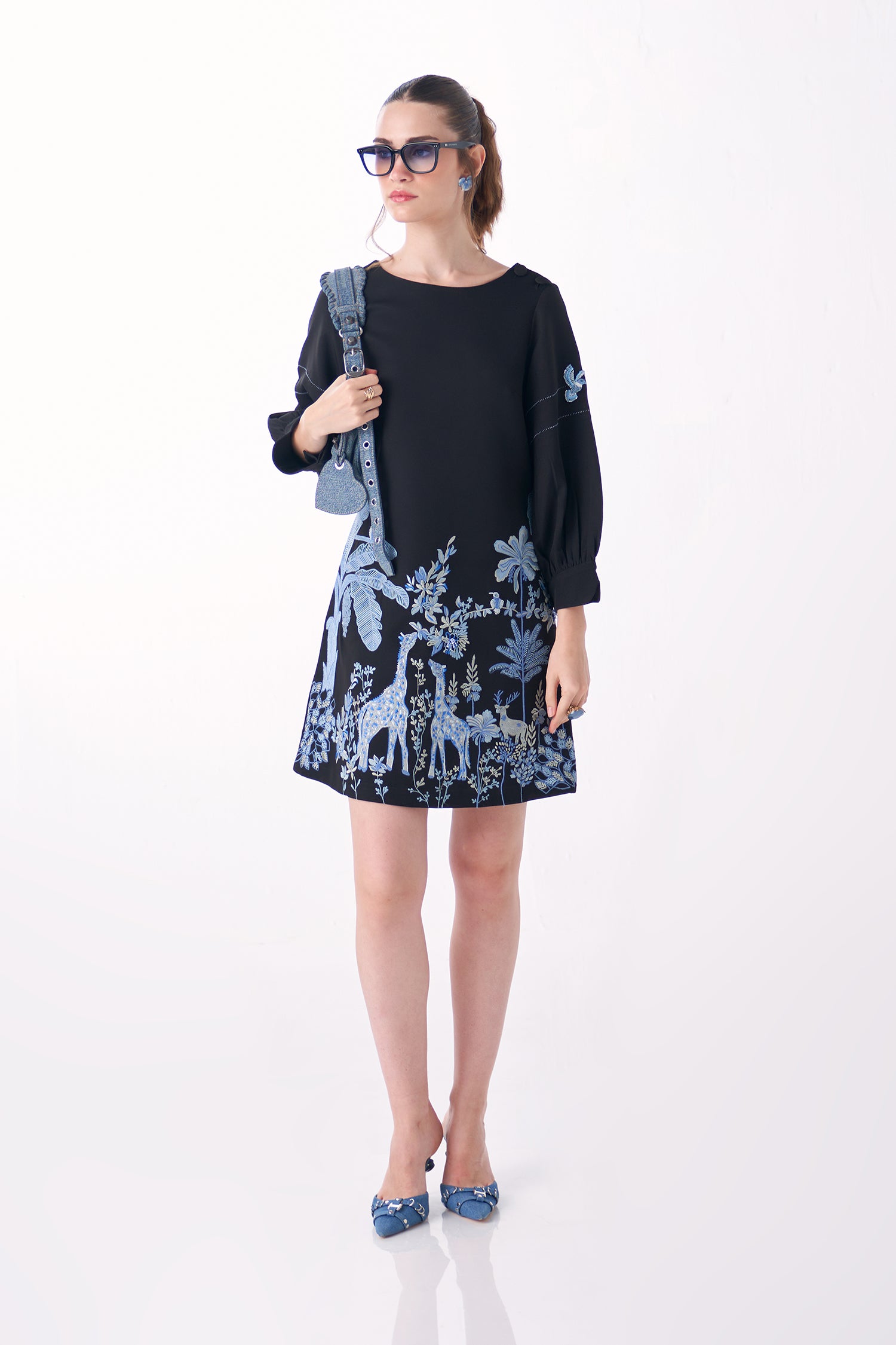 LEAFORA DRESS WITH SLEEVES