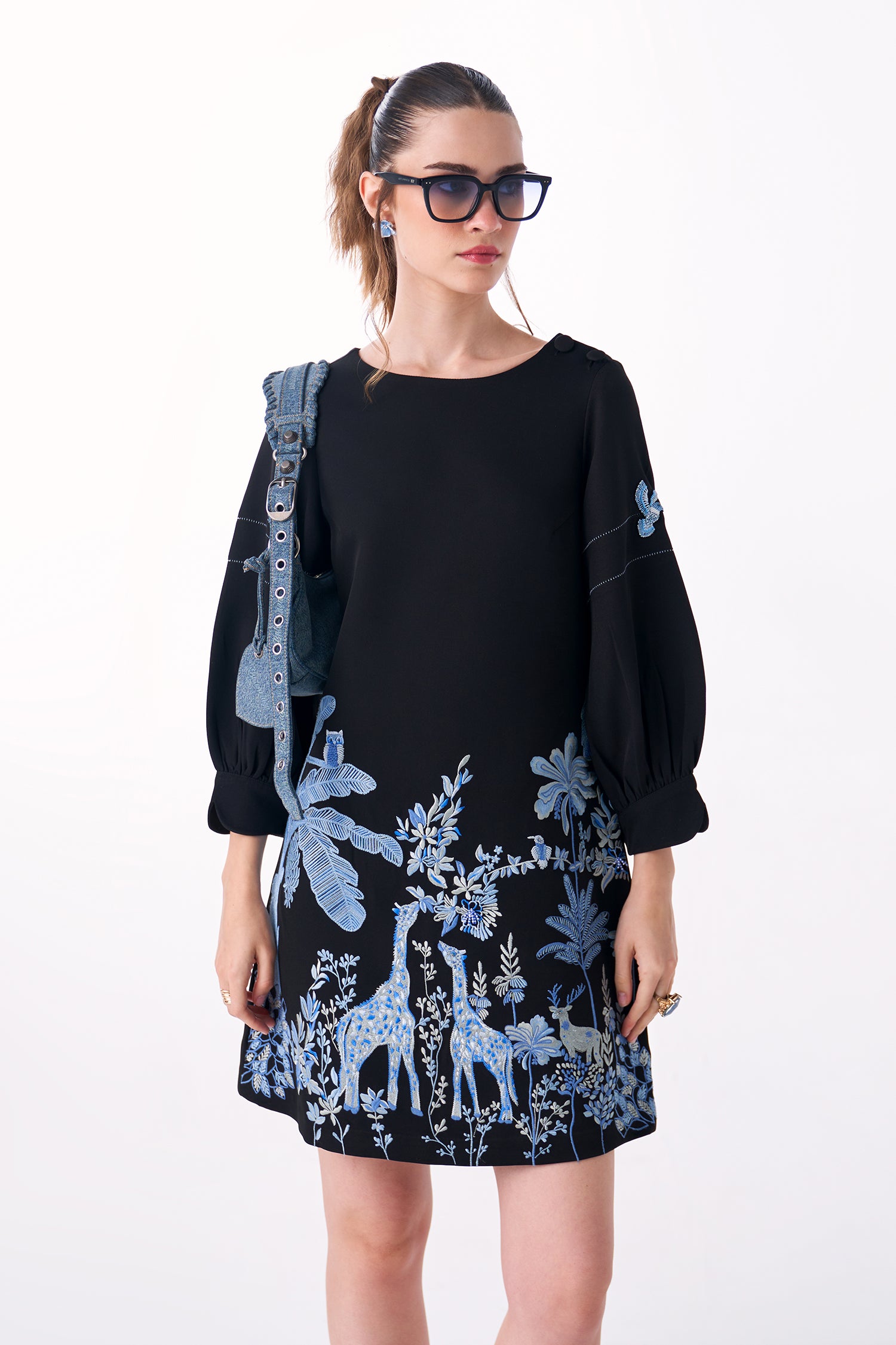 LEAFORA DRESS WITH SLEEVES