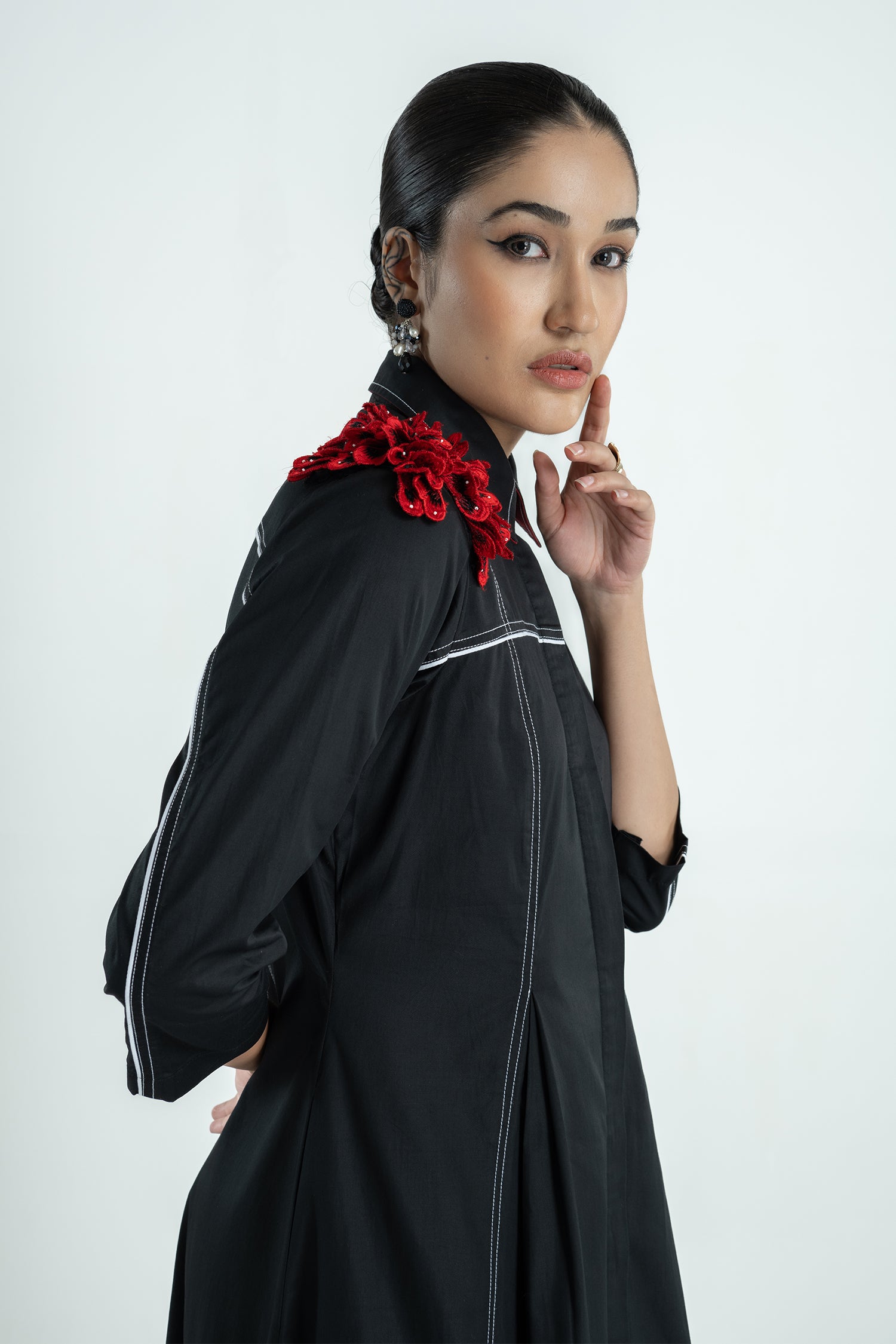 NYLA DRESS LONG BLACK