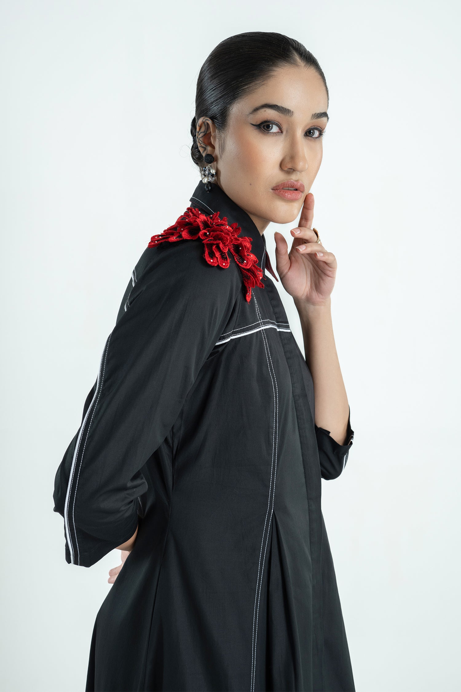 NYLA DRESS LONG BLACK