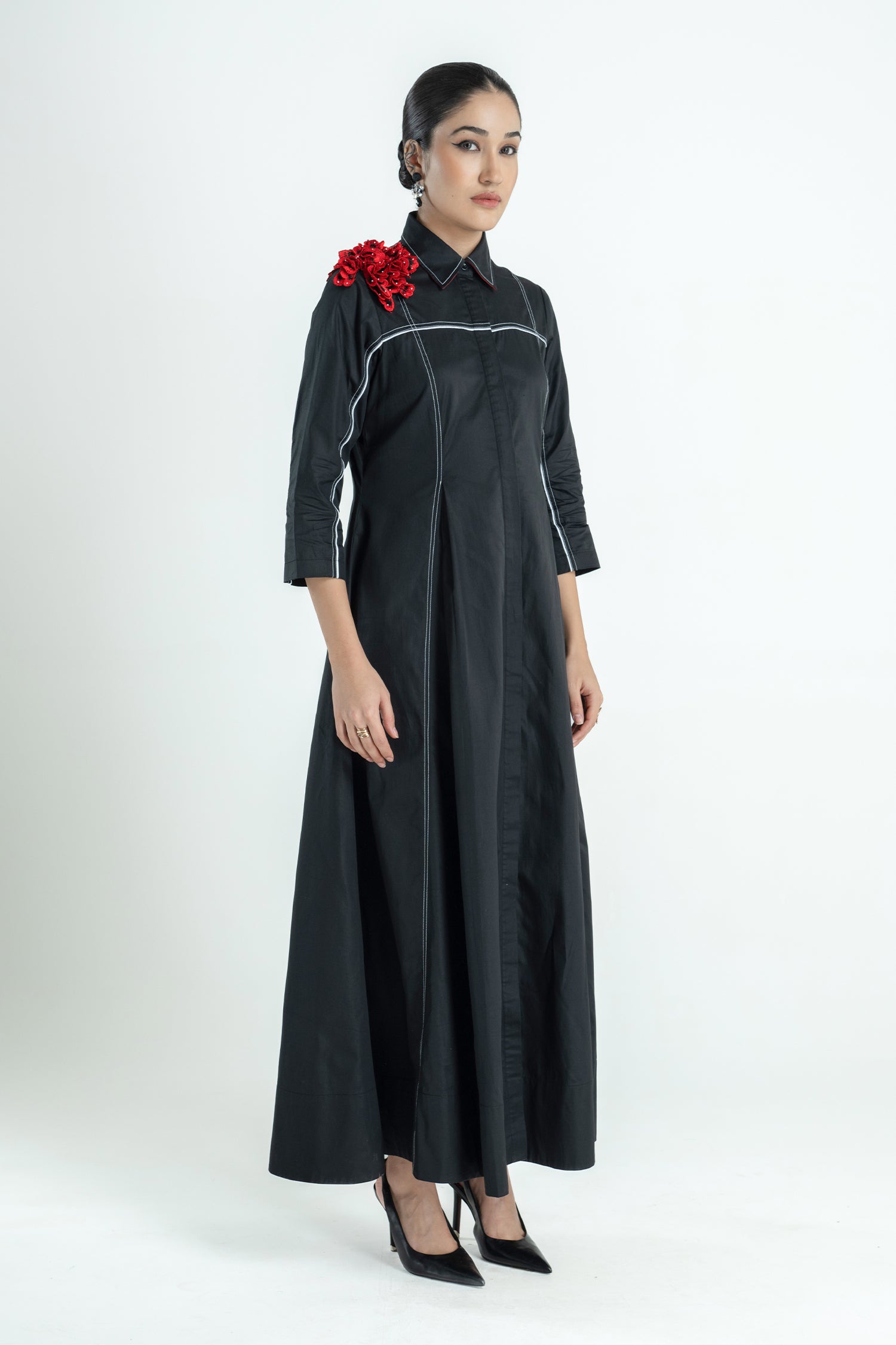 NYLA DRESS LONG BLACK