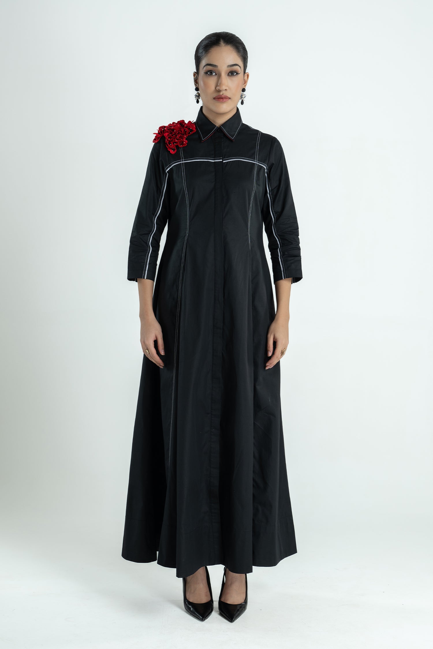 NYLA DRESS LONG BLACK