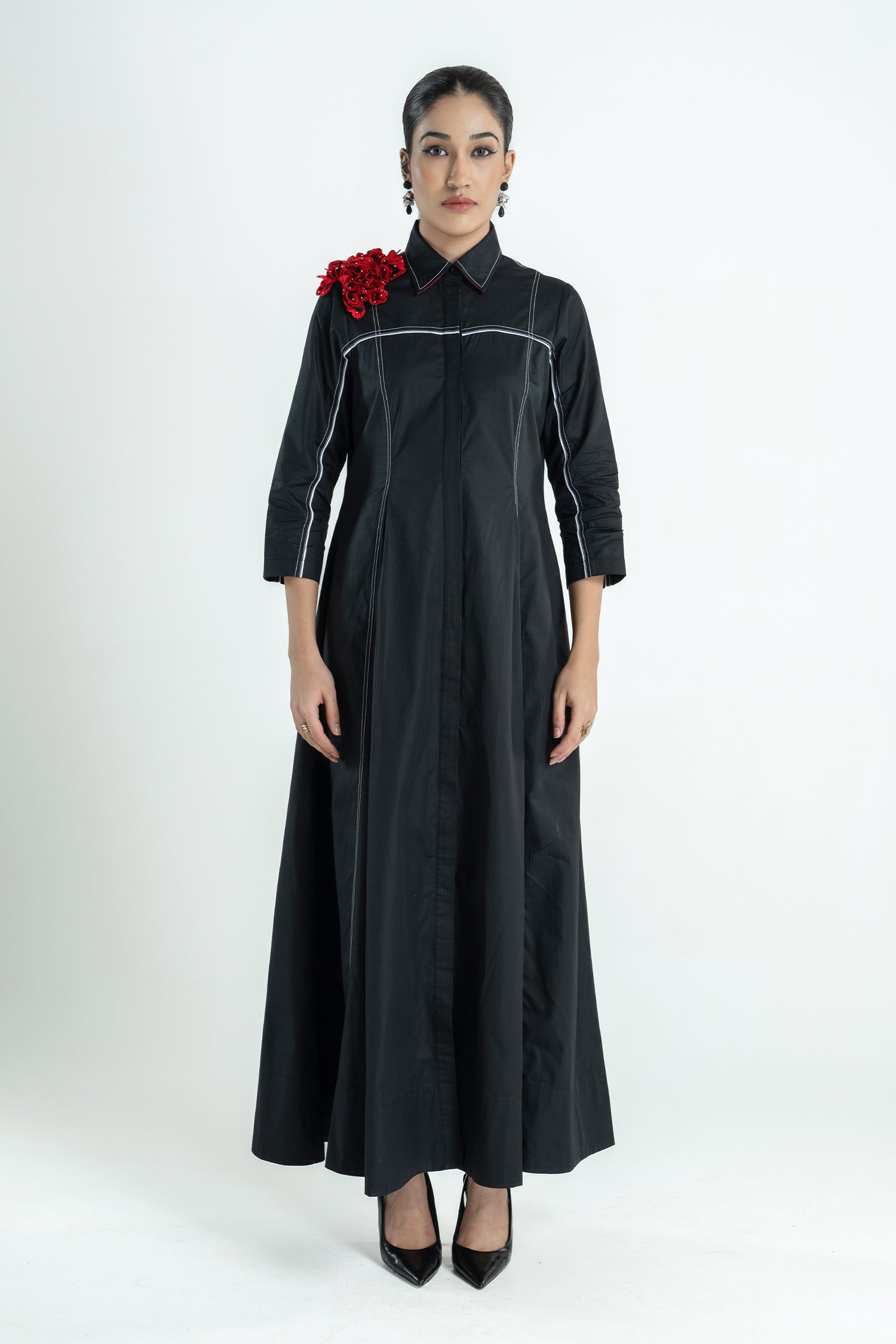 NYLA DRESS LONG BLACK
