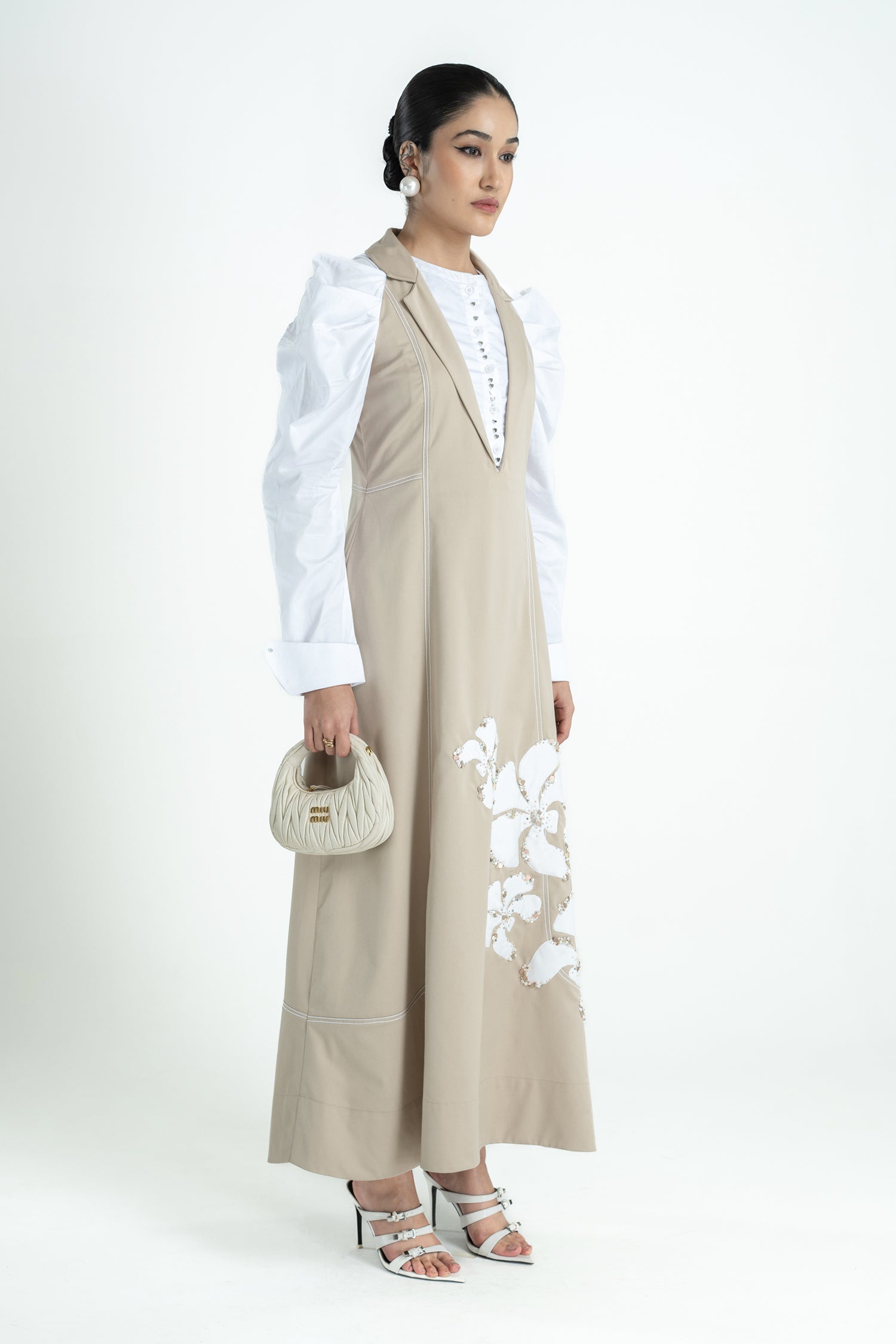 FAYE DRESS LONG OAT AND WHITE