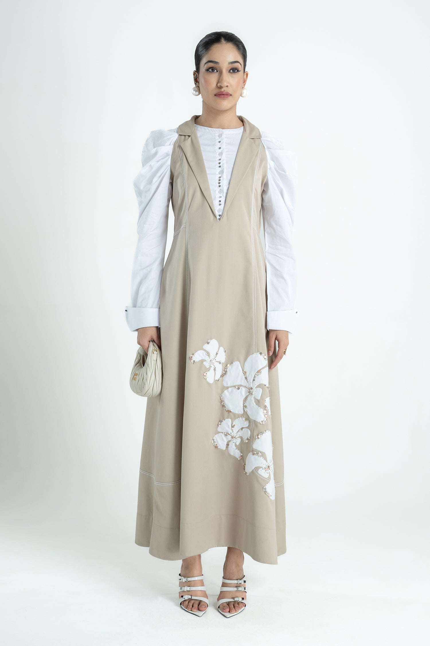 FAYE DRESS LONG OAT AND WHITE